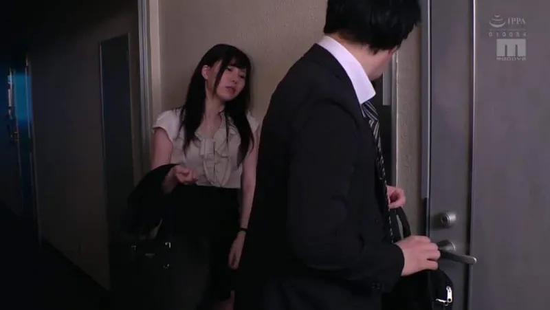 Cô vợ nhà bên nhận nhầm tôi là ông chồng trong một hôm say xỉn