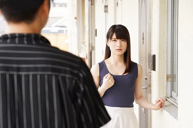 Cãi nhau với anh xã, vợ ăn nằm với cậu thanh niên hàng xóm