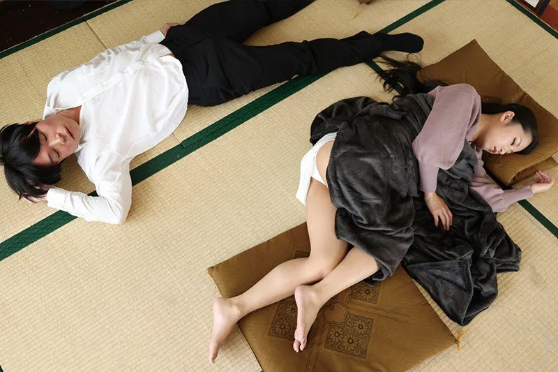 Cấp trên nhờ cấp dưới thử lòng người vợ và cái kết đắng lòng