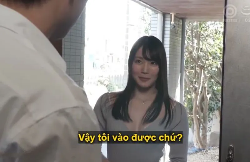 Anh chàng nhà giàu bị cô em xinh tươi hàng xóm, mới dọn về cùng ông chồng mới cưới, ve vãn rủ rê quan hệ.